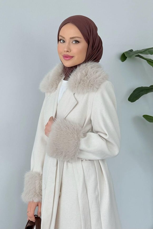 Gece Yakası Kürklü Kaban