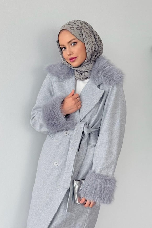 Gece Yakası Kürklü Kaban