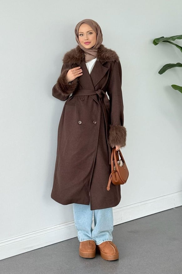 Gece Yakası Kürklü Kaban