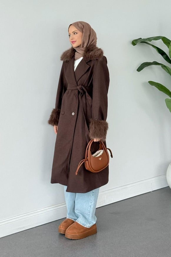 Gece Yakası Kürklü Kaban