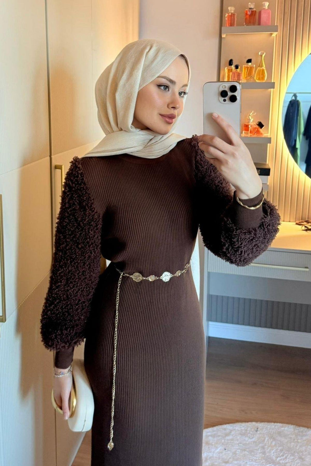 Kolu Peluş Triko Elbise