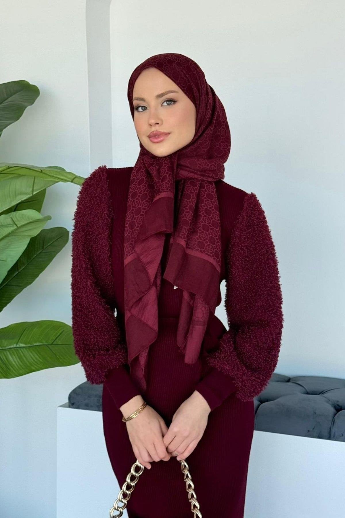Kolu Peluş Triko Elbise