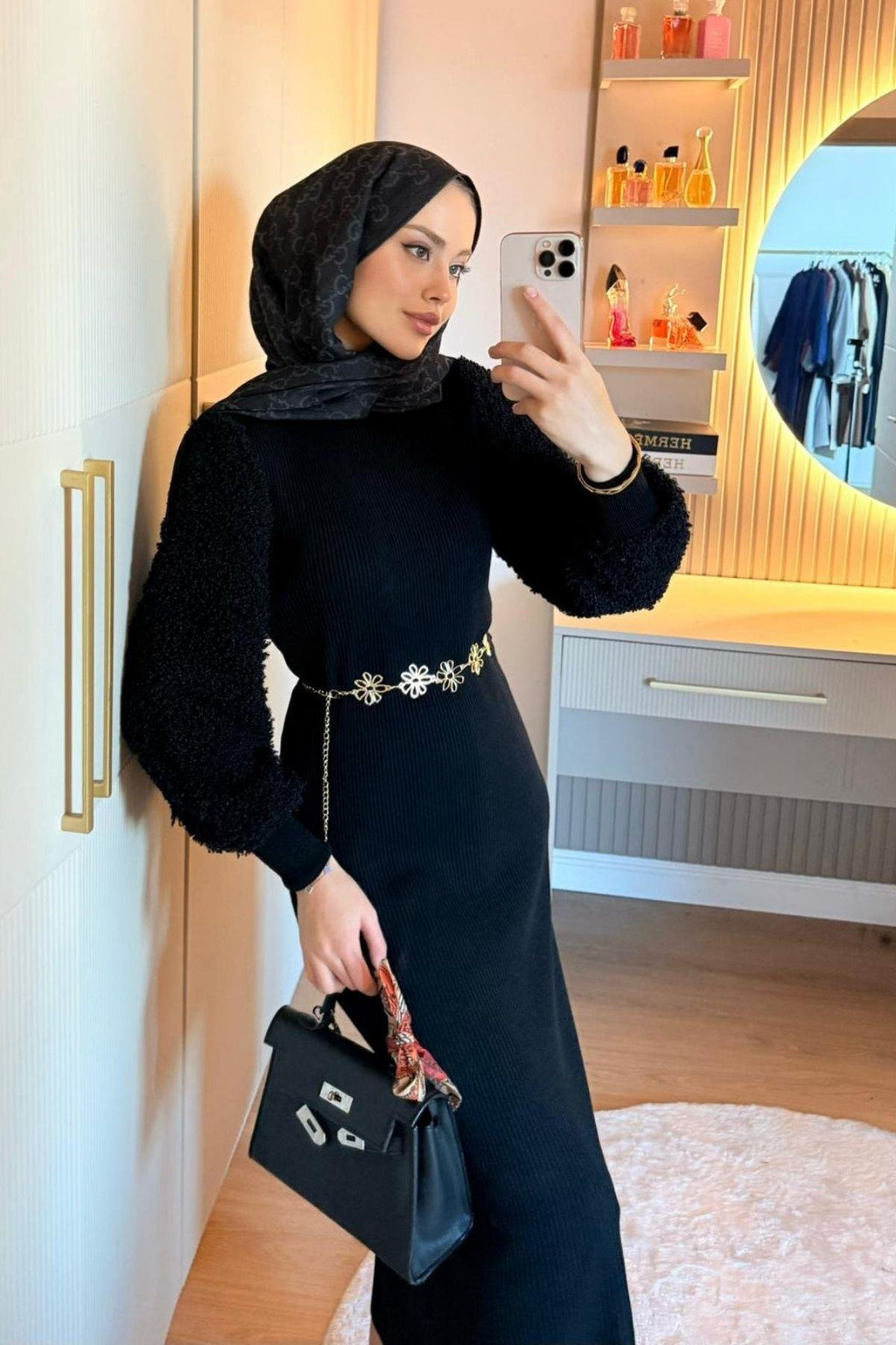 Kolu Peluş Triko Elbise